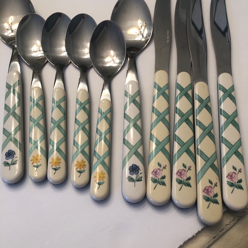 Pfaltzgraff Garden Trellis vintage flatware set of 20 stainless steel floral